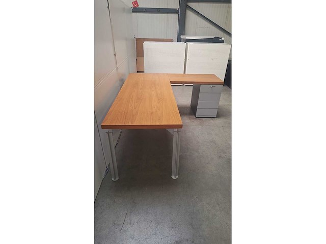 Bulo - h2o - design hoekbureau met ladenblok - afbeelding 11 van  12