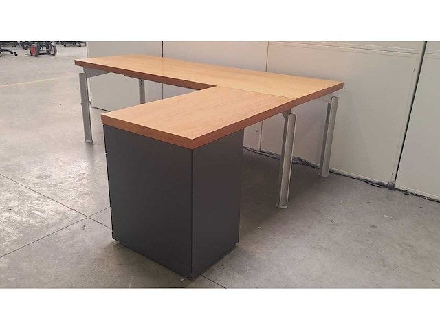 Bulo - h2o - design hoekbureau met ladenblok - afbeelding 6 van  12