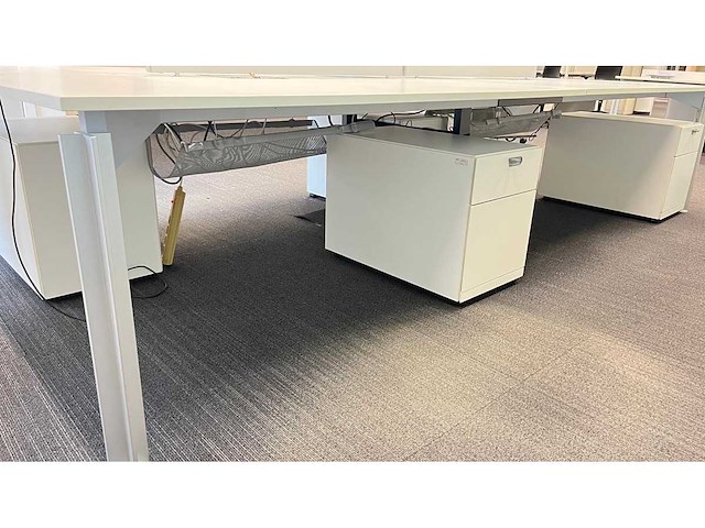 Bulo - h2o - h20 -4 persoons - bureau - afbeelding 7 van  10