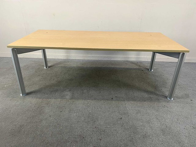 Bulo - h2o vergadertafel - vergadertafel - afbeelding 1 van  3