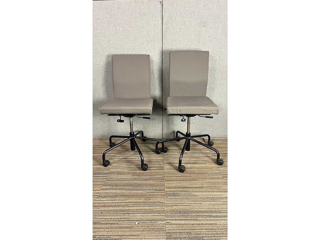 Bulo - pub & club - vergaderstoelen (8x) - afbeelding 3 van  10