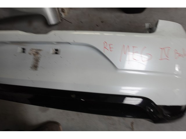 Bumper achter megane 4 berline - afbeelding 5 van  6
