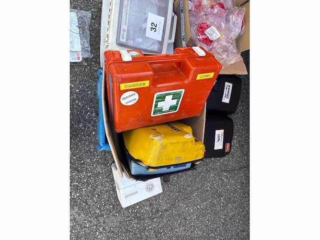 Bundel medische apparatuur - afbeelding 3 van  7