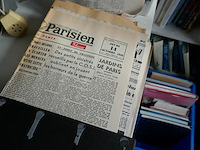 Bundel met oude kranten uit 1ste en 2de wereldoorlog - afbeelding 3 van  4