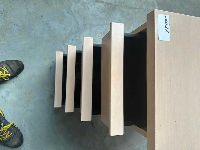 Bureau - ladenbureel - desk - afbeelding 2 van  4