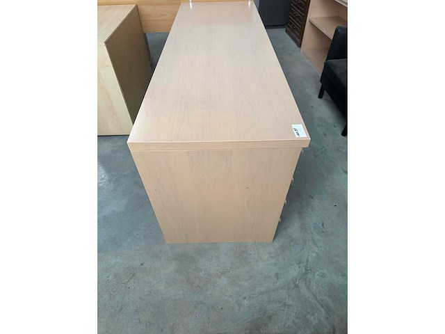 Bureau - ladenbureel - desk - afbeelding 4 van  4