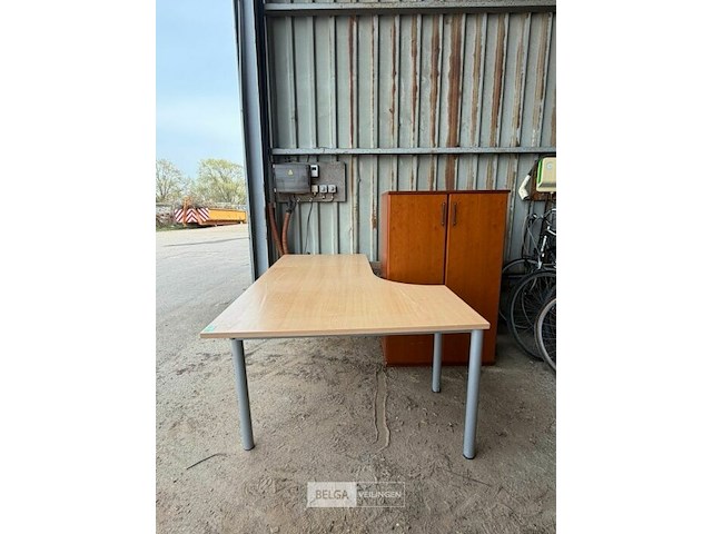 Bureau + 2 kasten - afbeelding 1 van  3