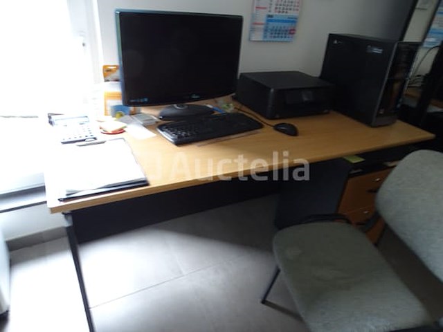 Bureau, 2 stoelen, 1 ladekast - afbeelding 5 van  7