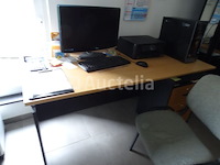 Bureau, 2 stoelen, 1 ladekast - afbeelding 5 van  7