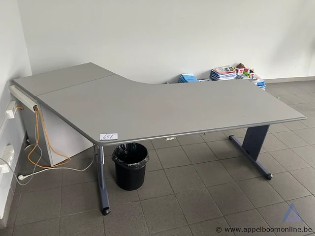 Bureau afm 180x80cm - afbeelding 1 van  2