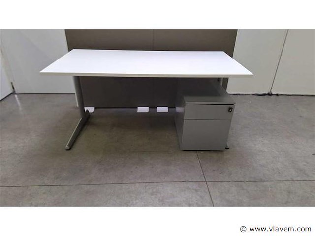 Bureau ahrend 500 met ladenblok - afbeelding 1 van  10