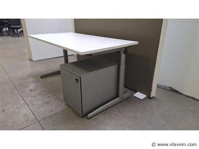 Bureau ahrend 500 met ladenblok - afbeelding 7 van  10