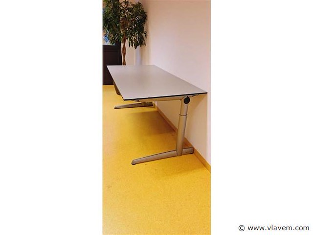 Bureau ahrend 500 - afbeelding 3 van  6