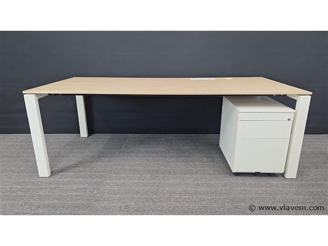 Bureau ahrend met ladenblok - afbeelding 1 van  11