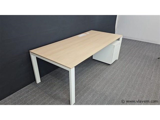 Bureau ahrend met ladenblok - afbeelding 9 van  11