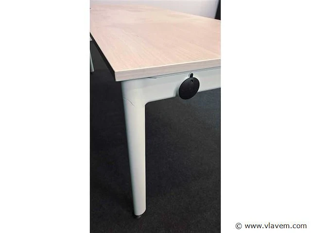Bureau ahrend - afbeelding 6 van  6