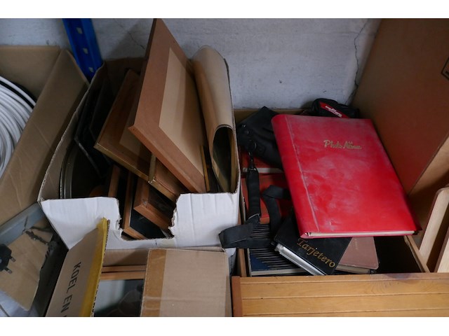 Bureau artikelen + huisraad - afbeelding 3 van  7