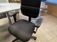 Bureau, bureaustoel - afbeelding 7 van  10