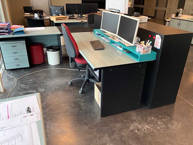 Bureau combinatie (eerste verdiep) - afbeelding 1 van  6