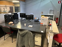 Bureau (eerste verdiep) (2x) - afbeelding 1 van  3