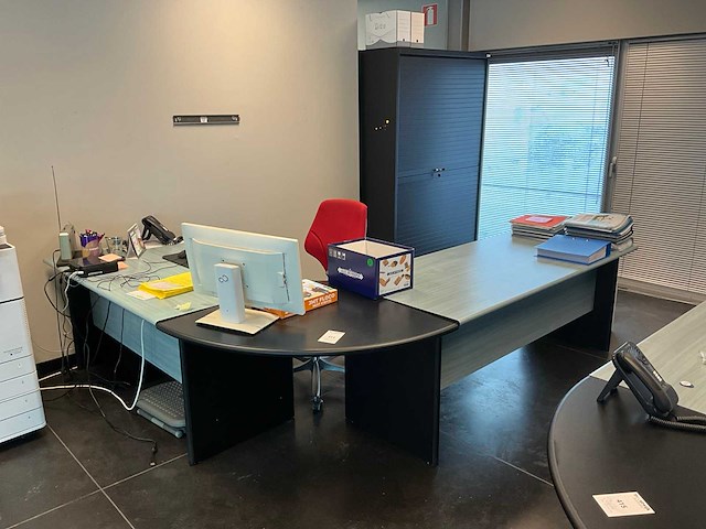 Bureau (eerste verdiep) - afbeelding 1 van  3