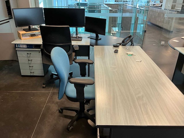 Bureau (eerste verdiep) - afbeelding 2 van  3