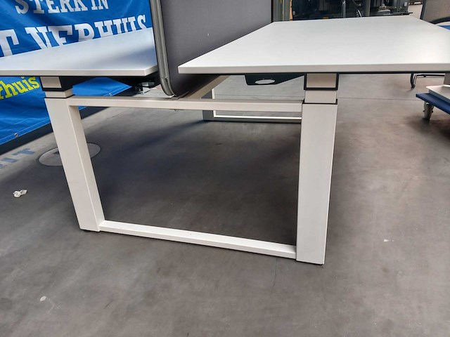 Bureau-eiland met scheidingswand - afbeelding 3 van  4