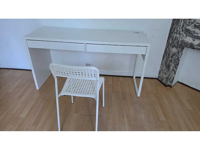 Bureau et chaise - afbeelding 1 van  8