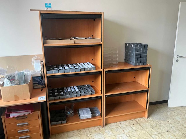 Bureau hoekopstelling - afbeelding 5 van  7