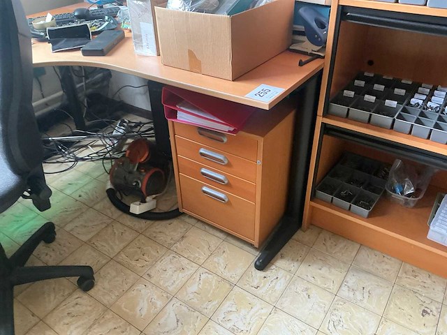 Bureau hoekopstelling - afbeelding 5 van  7