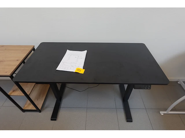 Bureau in hoogte verstelbaar - afbeelding 2 van  8