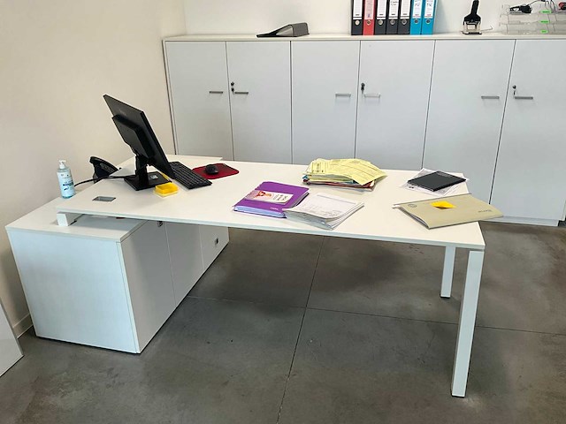 Bureau-inrichting - afbeelding 1 van  7