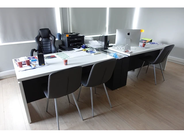 Bureau inrichting - afbeelding 1 van  6