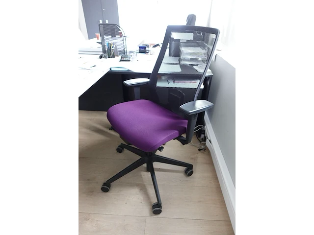 Bureau inrichting - afbeelding 6 van  6