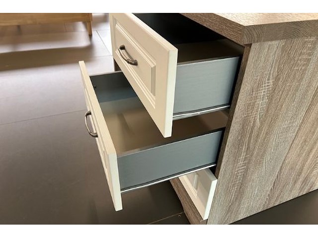 Bureau ivette - afbeelding 4 van  6