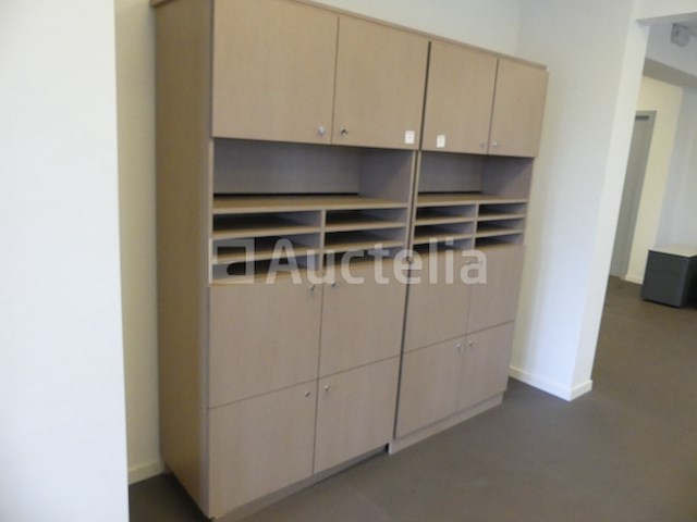 Bureau, kasten en diverse accessoires - afbeelding 1 van  25