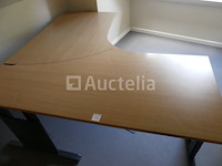 Bureau, kasten en diverse accessoires - afbeelding 16 van  25