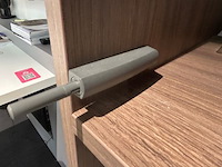 Bureau + kasten en stoelen - afbeelding 4 van  10