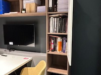 Bureau + kasten en stoelen - afbeelding 4 van  16