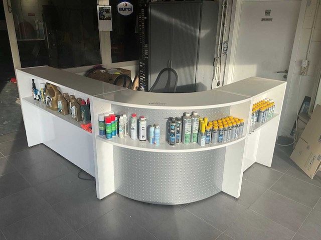 Bureau met 2 bureau stoelen met ledverlichting - afbeelding 1 van  6