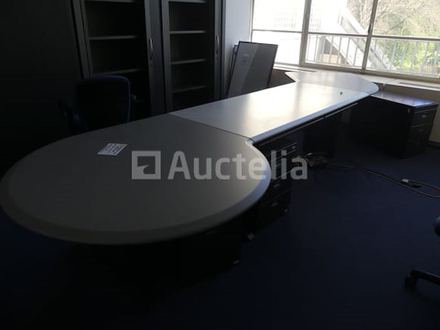 Bureau met drie delen - afbeelding 1 van  9