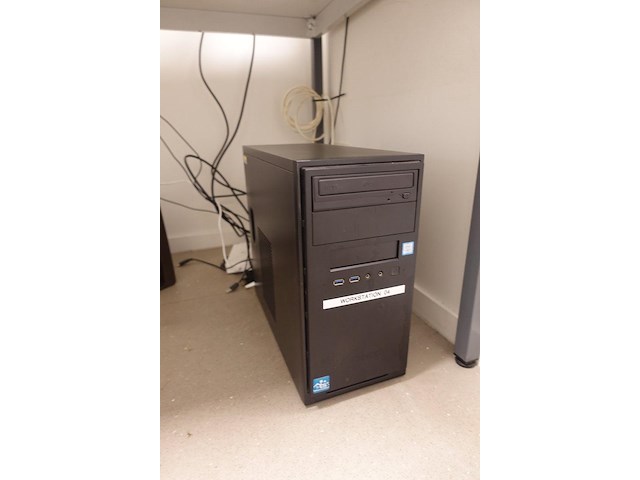 Bureau opstelling & computer - afbeelding 7 van  7