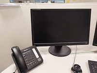 Bureau opstelling & computer - afbeelding 3 van  8