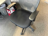 Bureau opstelling + infodesk - afbeelding 9 van  20