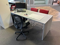 Bureau opstelling + infodesk - afbeelding 14 van  20