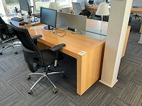 Bureau opstelling - afbeelding 1 van  5