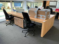 Bureau opstelling - afbeelding 1 van  7
