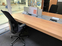 Bureau opstelling - afbeelding 3 van  6