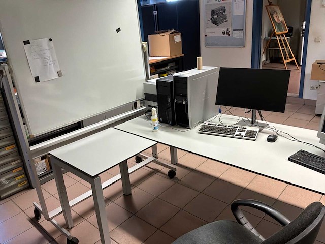 Bureau-opstelling - afbeelding 4 van  4