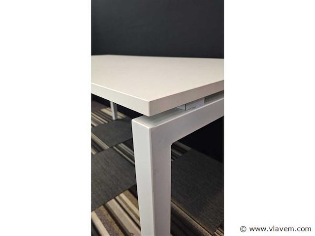 Bureau orange - afbeelding 6 van  7